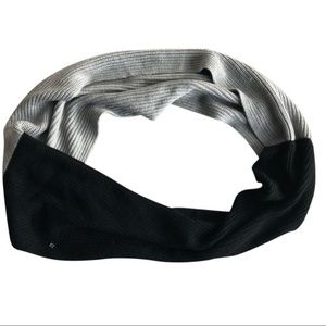 Authentic** Kate Spade Colorblock Infinity Scarf